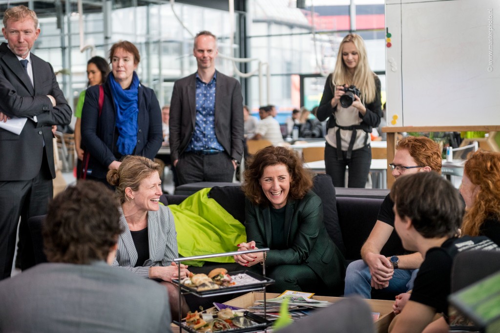 Werkbezoek Ingrid van Engelshoven